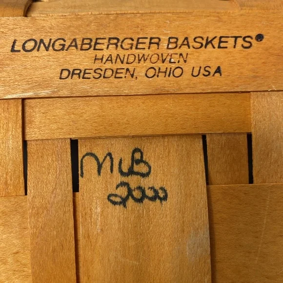 Longaberger Pie Carrier with Protector and Riser - Picture 7 of 16